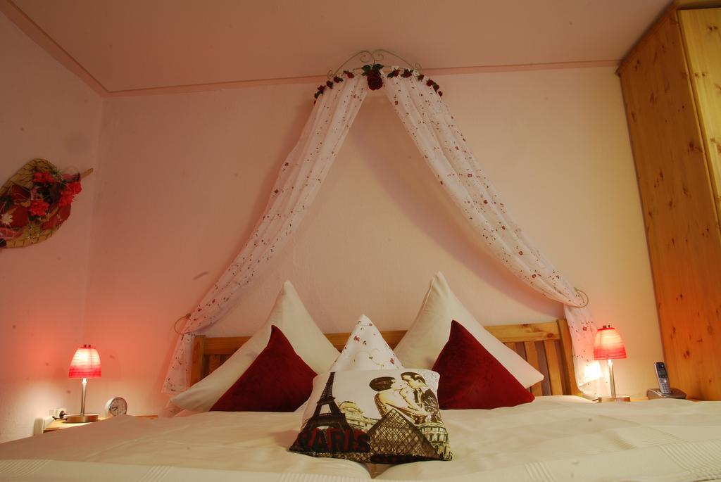 Logis L'Auberge Gutshof Bischofswerda Room photo