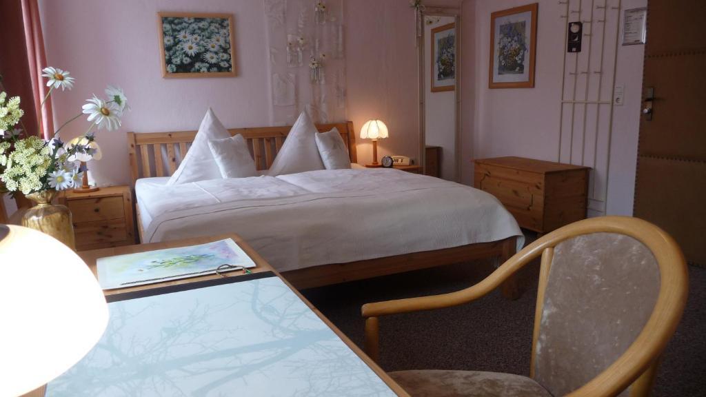 Logis L'Auberge Gutshof Bischofswerda Room photo